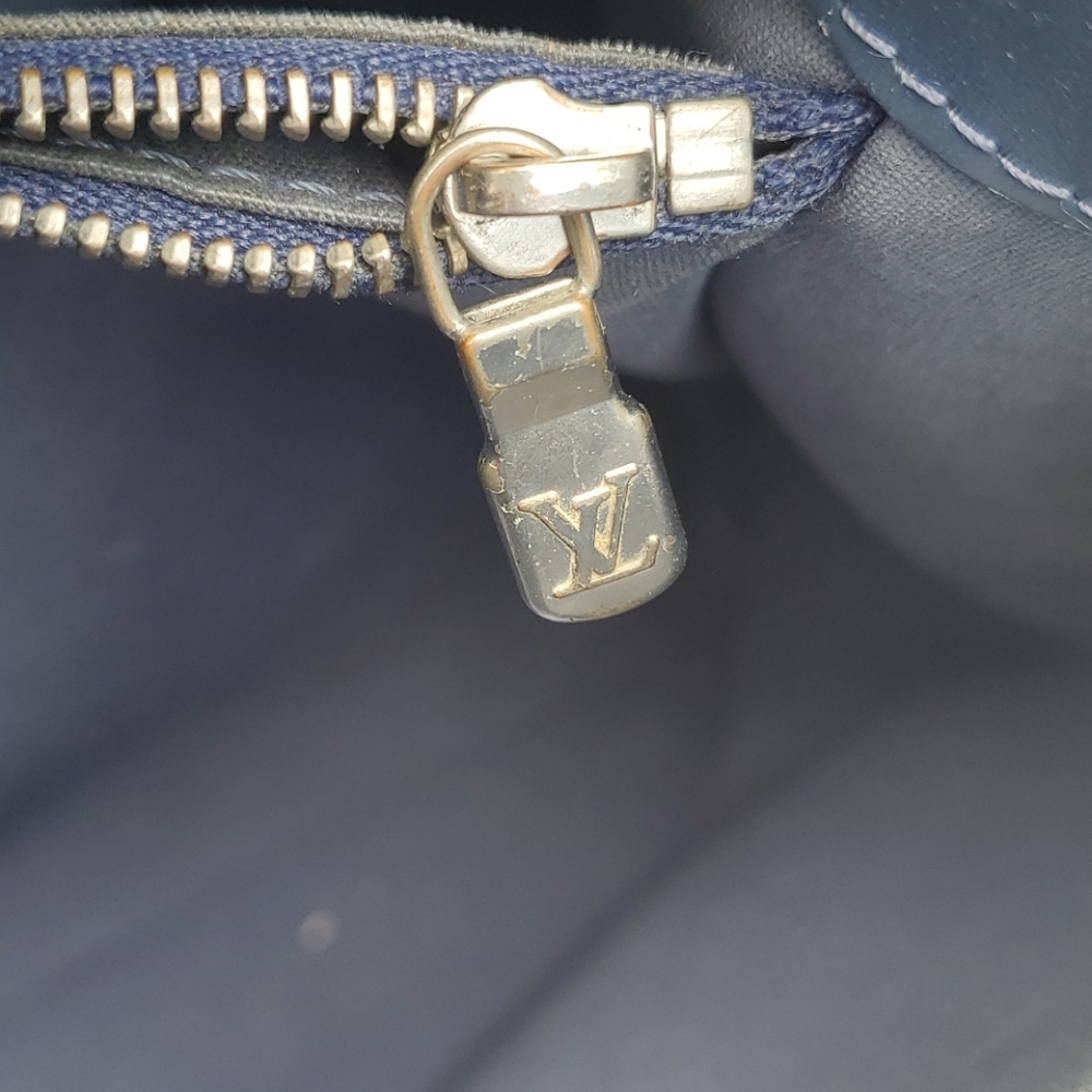 Purse - Picture 7 of 9